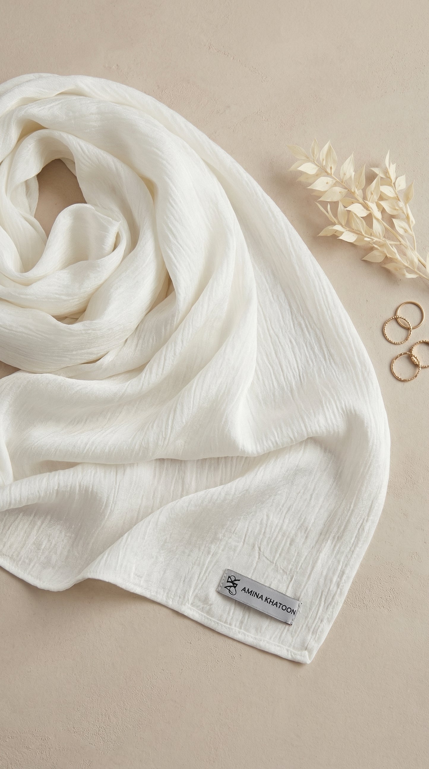 WHITE WRINKLE SILK SCARF
